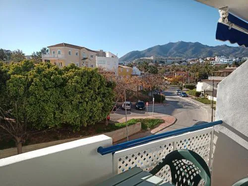 2 Paradise of Benalmádena Residencial Los Patos II a 300 metros de la playa y supermercados, wifi gratis, vistas a la montaña