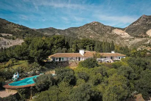 7,000 sqm Luxurious Villa with Panoramic Sea Views Multiple Gardens & Two Pools
