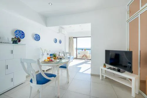 797 HOLIDAY RENTALS - Apartamento en Aloha con vista al Mar