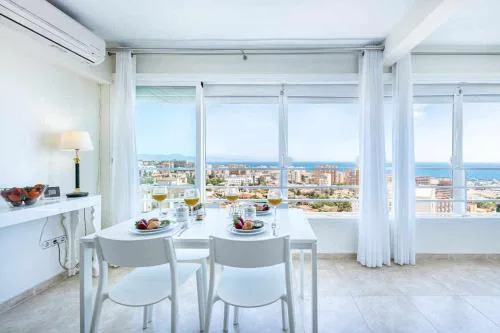 797 Holiday Rentals- Espectacular piso con vista al mar y al puerto