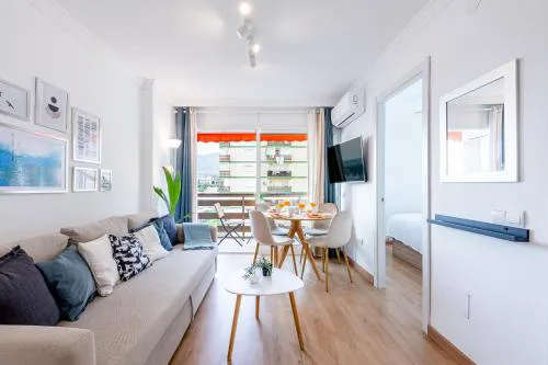 797 Holiday Rentals - Luminoso y reformado apartamento para 2