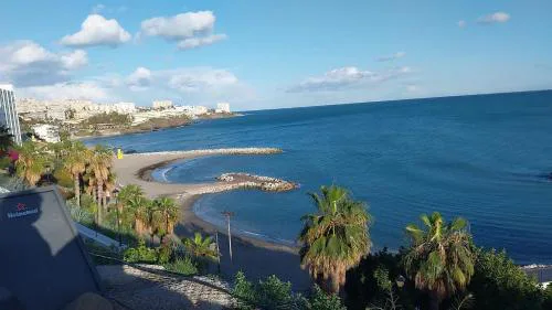 A un paso de playa bonita