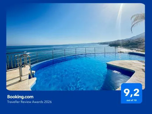 Apartamento en primera línea de playa en Benalmadena