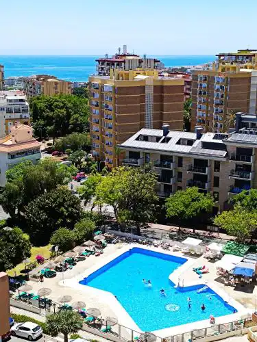Attico Acuario, 2 bathrooms Top Floor appartment with Sea and mountain views