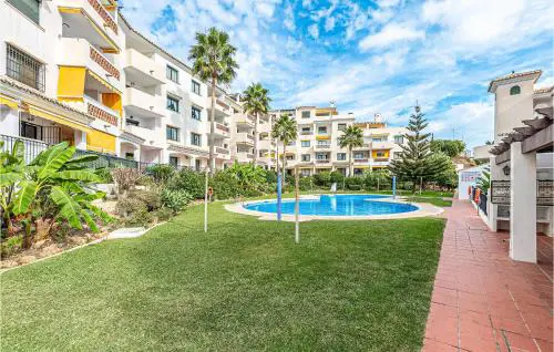 Beautiful Apartment In Benalmádena