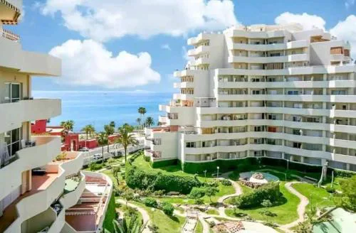 BENALBEACH Estudio Premium