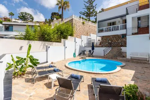 Casa Torremuelle II - Townhouse with private Pool & BBQ near Playa Bonita