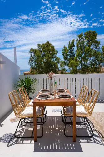 Chic Beach House 2 in Benalmadena by El Trocader