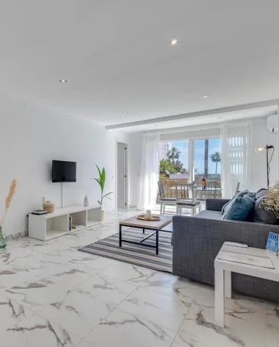 Coral 2BED next to sea