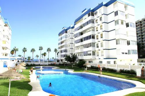 Costamar, Primera linea de playa, 3 dormitorios, 2 baños, vistas al mar, Internet Wifi y Garaje, Ideal parejas y familias