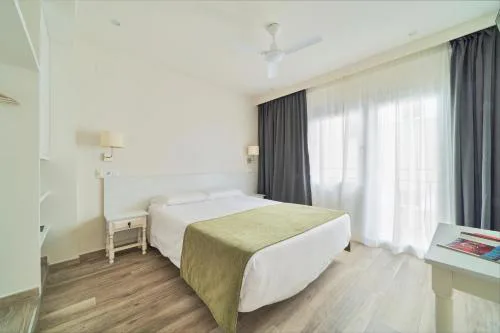 Hostal Sol y Miel
