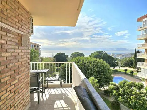 Iris Blue Horizon Apartment