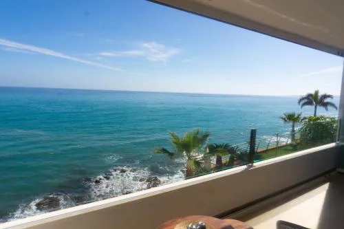 LA PINTA - INCREIBLE Primera linea - Piscina, all Services!