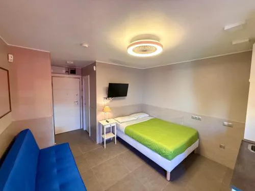 Newly renovated beach studio