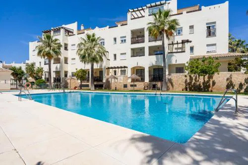 Nice seaview, 2 bedroom Apartment Benalmadena by Casa del Sol HR
