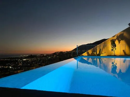 Spacious villa with great views!