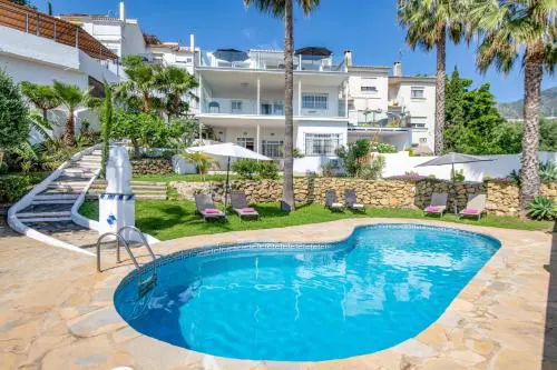 Villa Casa David by Villa Plus