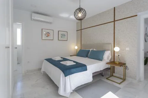 BRUJULA ground floor indoor apartment by Cadiz4Rentals