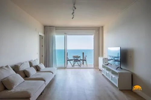 Malibu by Cadiz Time