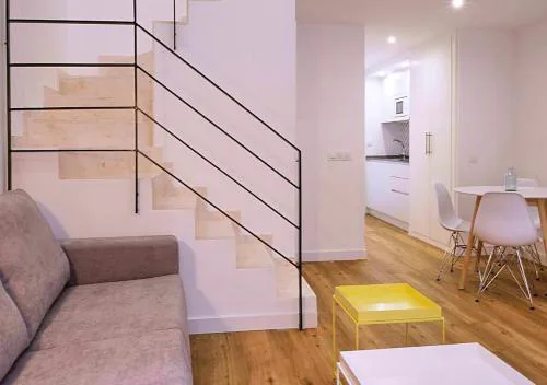 Precioso duplex con patio junto a la Catedral