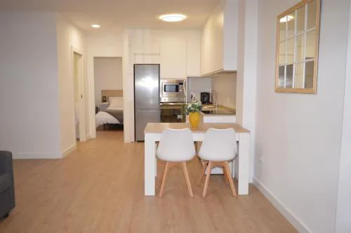 Floridos Playa Piso reformado de 2 habitaciones a 50m de la playa