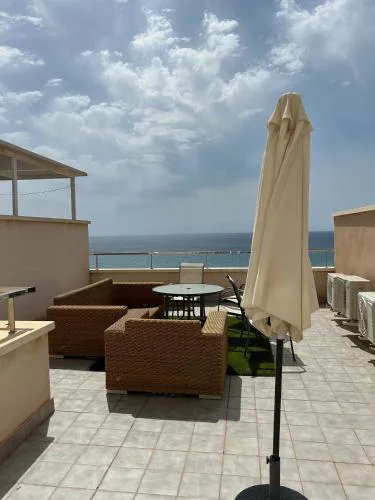 Candela 53 Dúplex con terraza y piscina