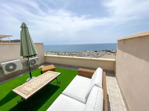 Candela 55 Dúplex con terraza y piscina