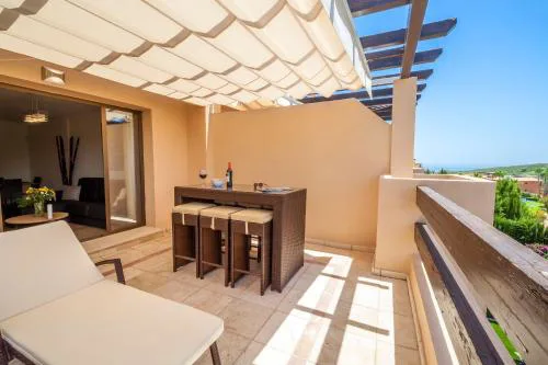 2279-Lovely 2 bedrooms with terrace with views