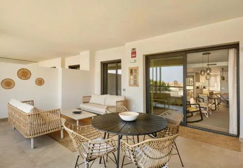 Coastal Elegance Retreat
