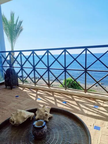 Frontline Beach Apartment, La Perla de la Bahia, Bahia de Casares - Estepona