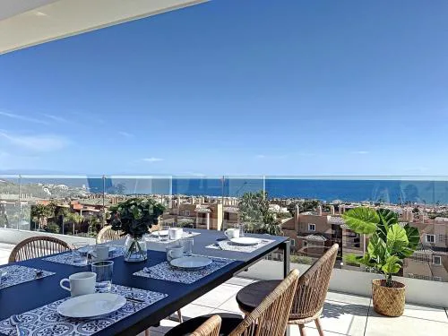 Via Celere 2329 Luxury apartment with Sea View