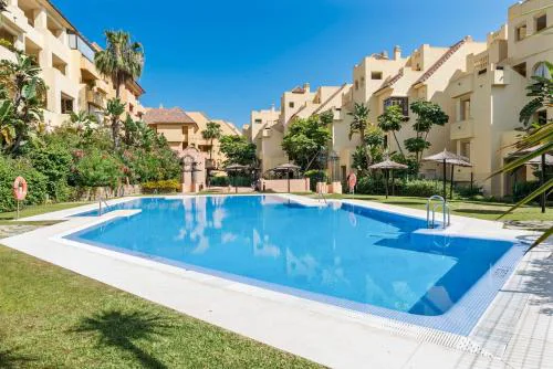 Coast comfort Duquesa Village 3BR