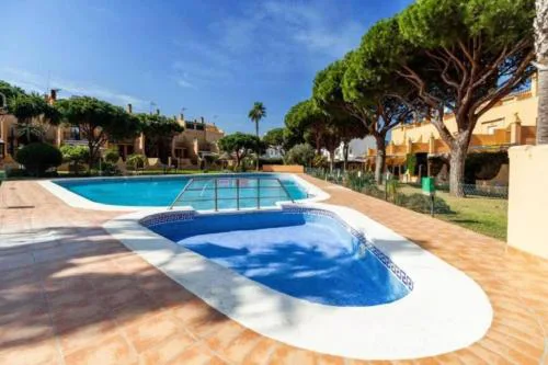 Amplio apart con Wifi y Aire Acondicionado a 500 m de la playa La Barrosa