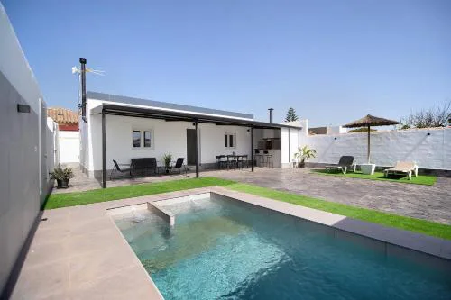 Dafer Piscina Privada