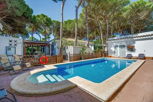 Villa El Limonar piscina compartida