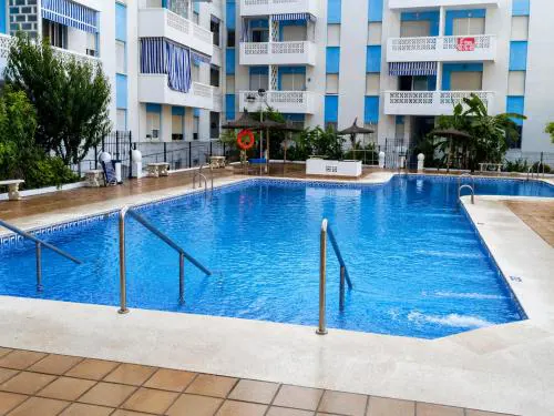 Apartamento con Piscina a 50 m de la Playa de Regla 2 Dormitorios Hasta 6 personas
