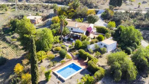 Cubo's La Maison de Mily