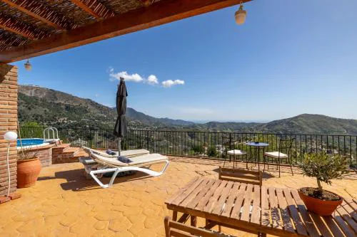 Casa Mira