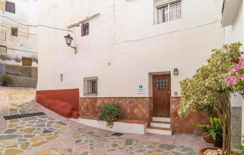 Lovely Home In Cómpeta - Málaga