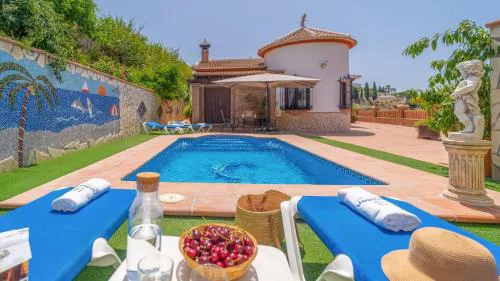Villa Almijara Cómpeta by Ruralidays
