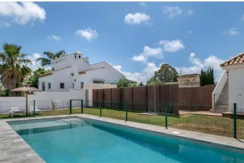 Apartamento con piscina compartida a 2 km de las playa
