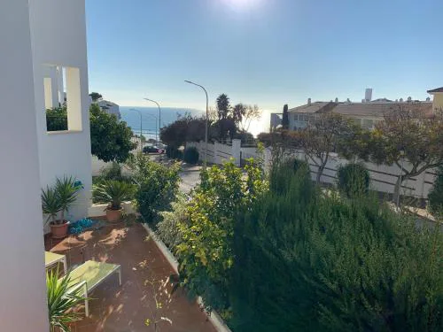 Apartamento con terraza en primera línea de playa