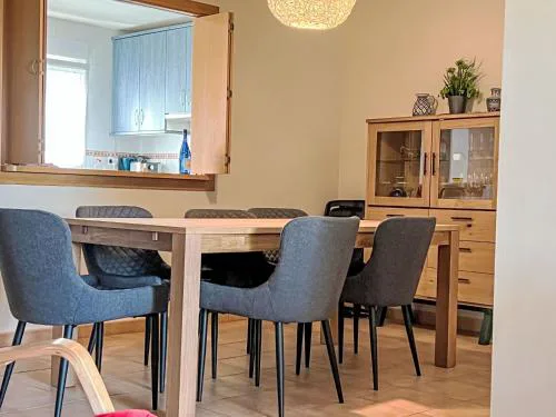 Apartment Helle und geräumige Wohnung in Conil by Interhome