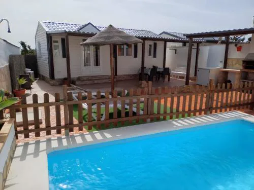 Casa con piscina privada solo familias y pareja no aceptamos grupos jovenes