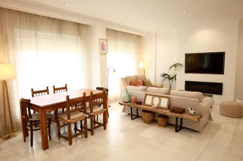 APARTAMENTO A 70 M. DE LA JUDERIA