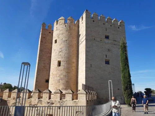 Loft La Calahorra con posibilidad de aparcamiento Pregunta por el PACK MÁS AMOR