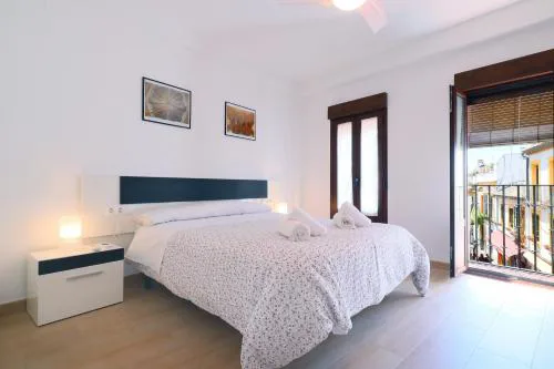 Rosas en la Balconada & Apartment with Parking in Córdoba Historic Center