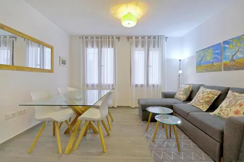 Tejón y Marín, nuevo apartamento en casco antiguo