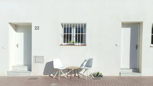 Los Santos 2 Suites, playa a 1 min, 2 Hab, WiFi y Aire acondicionado