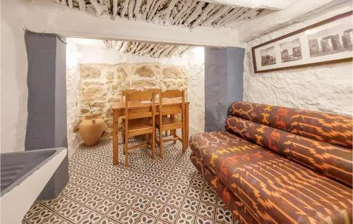 2 Bedroom Lovely Home In El Gastor